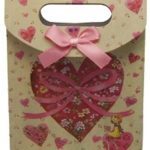 El geçmeli hediyelik karton çanta